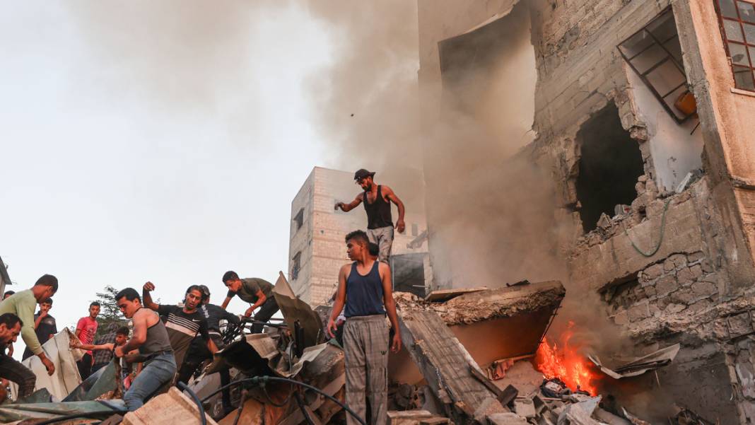 Gazze ateş altında! Katliamın 29'uncu gününden acı kareler... 4